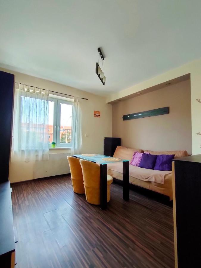 Hallera Wrocław Kültér fotó